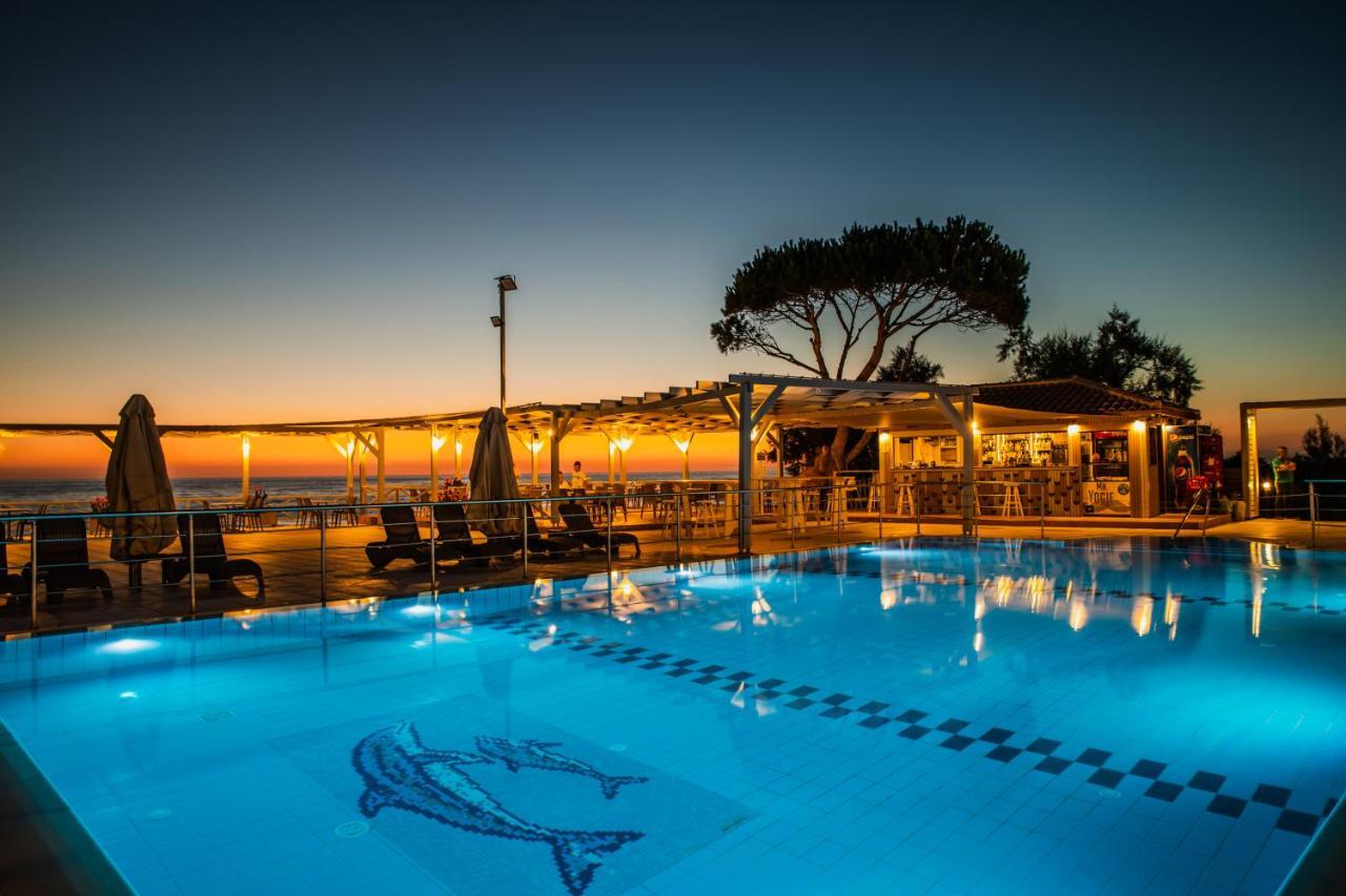 מרתופוליס Mesogeios Hotel מראה חיצוני תמונה