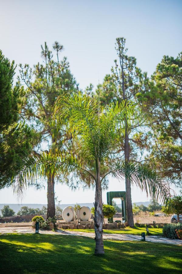 מרתופוליס Mesogeios Hotel מראה חיצוני תמונה