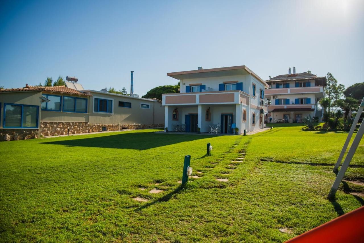 מרתופוליס Mesogeios Hotel מראה חיצוני תמונה