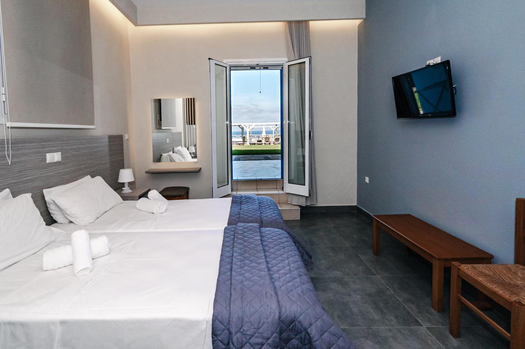 מרתופוליס Mesogeios Hotel מראה חיצוני תמונה