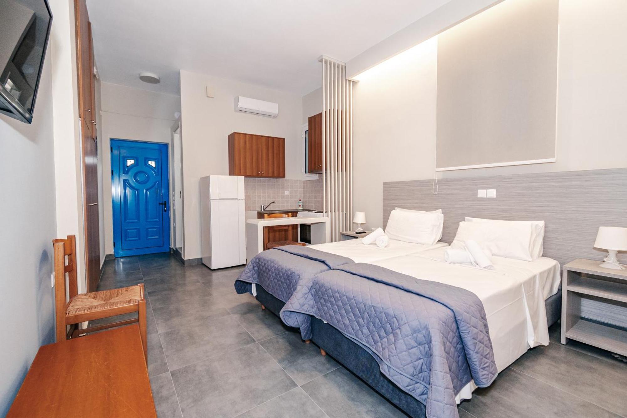 מרתופוליס Mesogeios Hotel מראה חיצוני תמונה