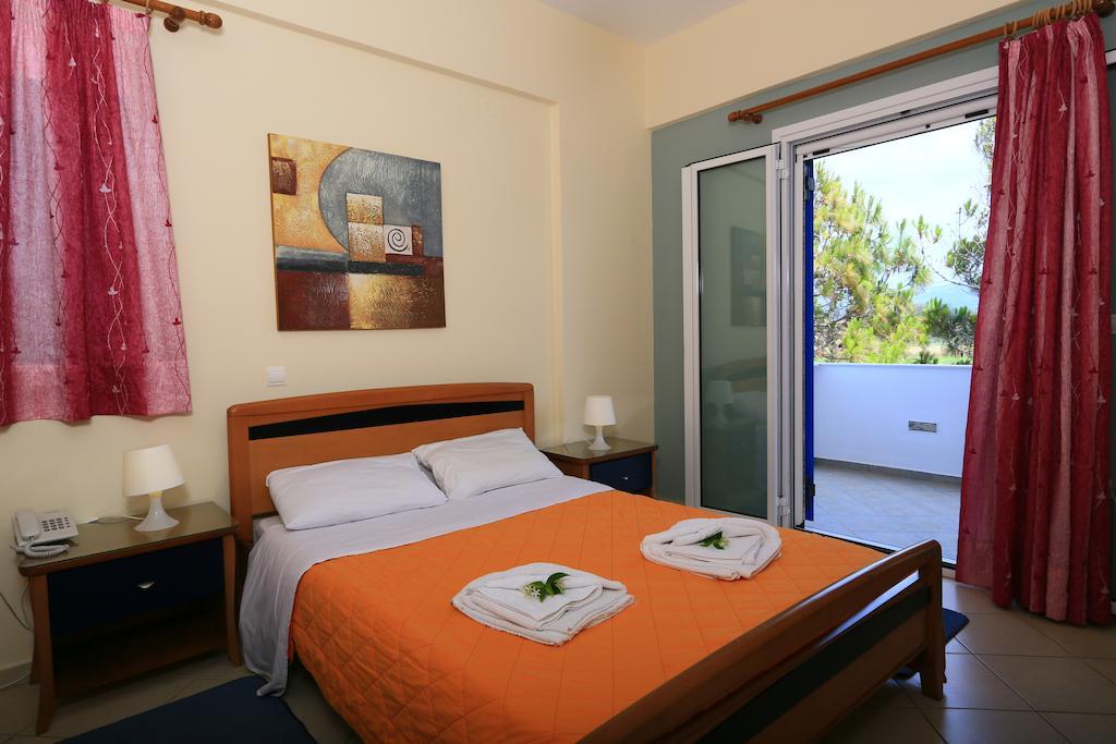 מרתופוליס Mesogeios Hotel חדר תמונה